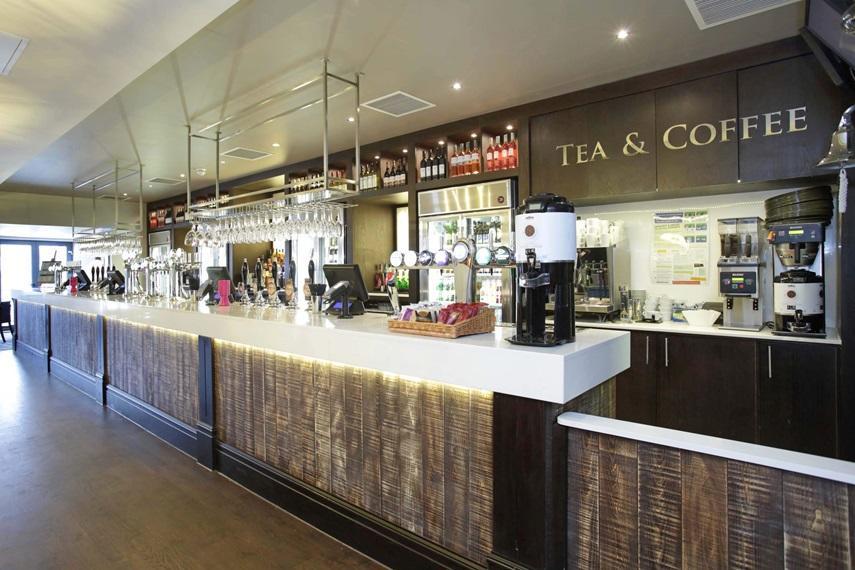The Angel Hotel Wetherspoon ウィットビー エクステリア 写真