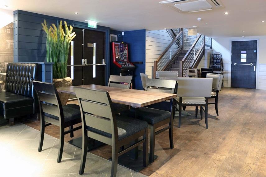 The Angel Hotel Wetherspoon ウィットビー エクステリア 写真