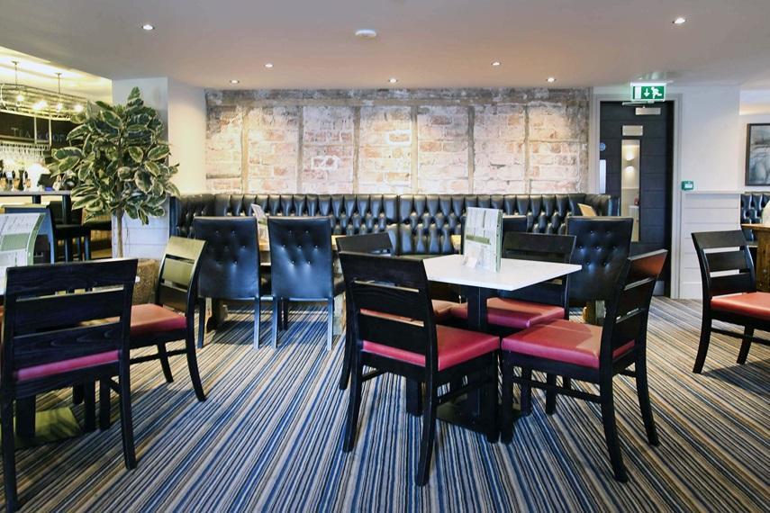 The Angel Hotel Wetherspoon ウィットビー エクステリア 写真