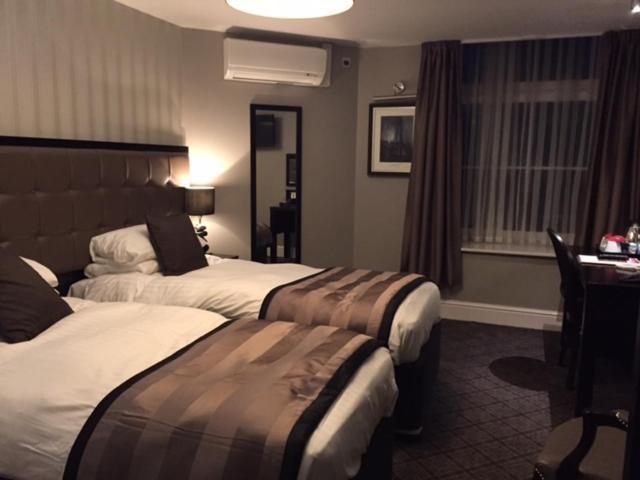 The Angel Hotel Wetherspoon ウィットビー エクステリア 写真